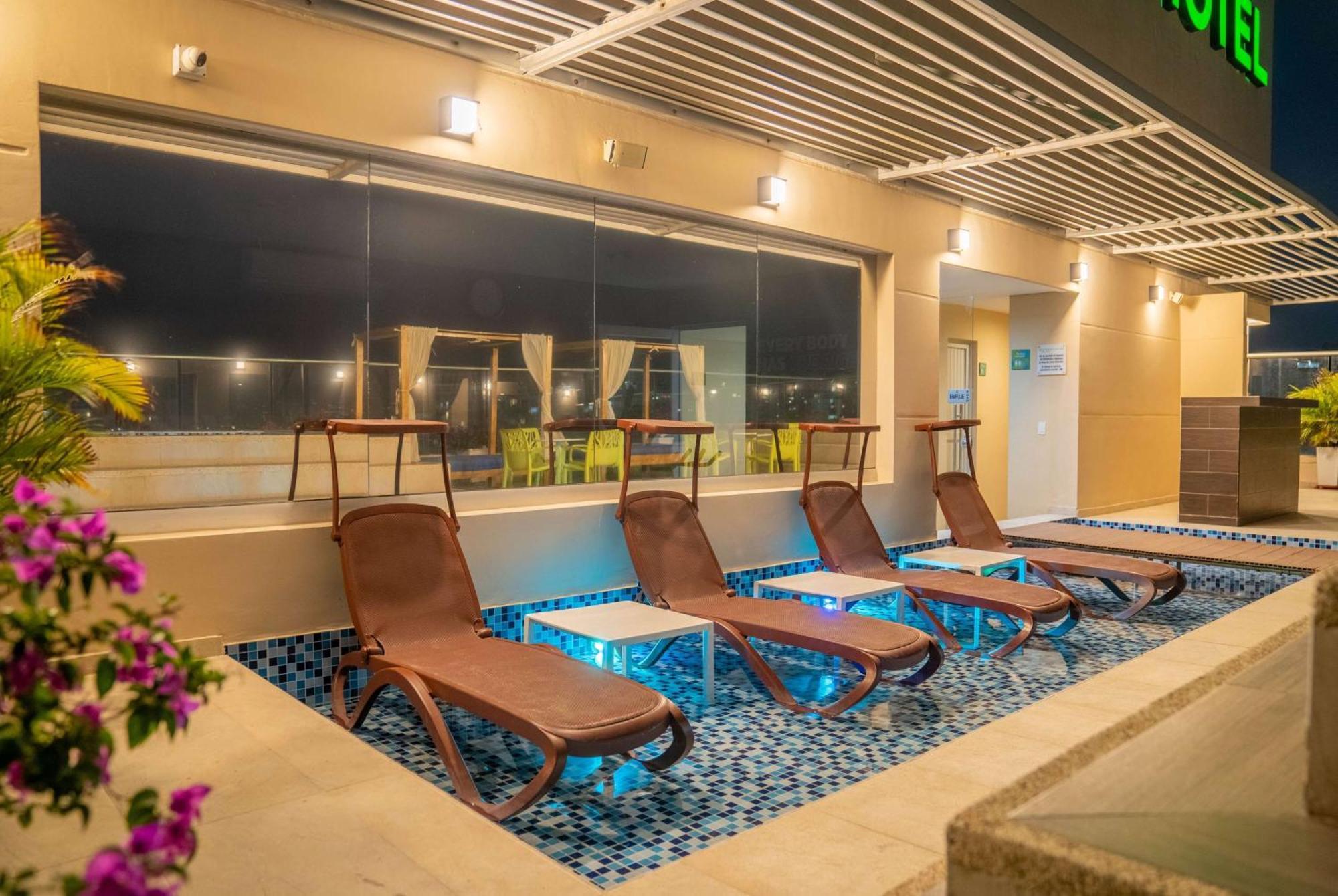 Wyndham Garden Barranquilla Hotel 4*